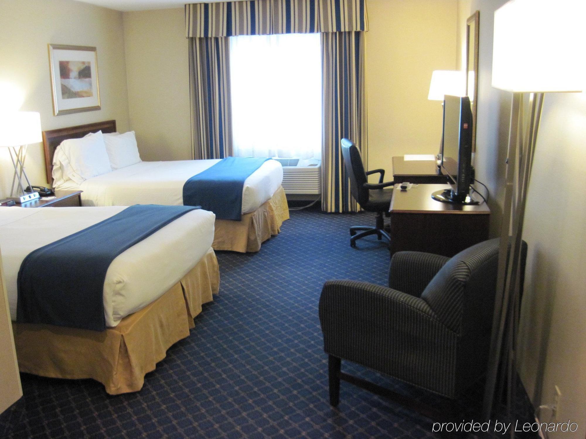 Holiday Inn Express Des Moines-At Drake University, An Ihg Hotel Buitenkant foto